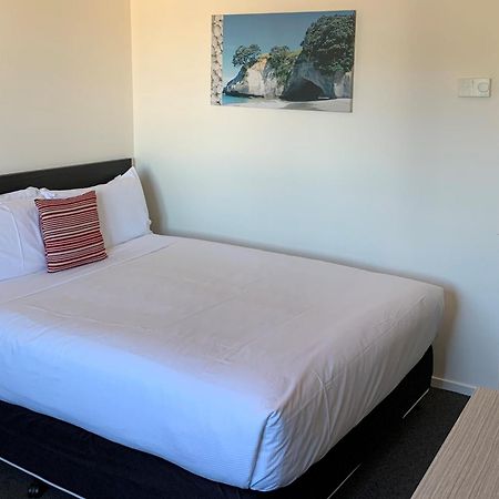 Distinction New Plymouth Hotel Exterior photo