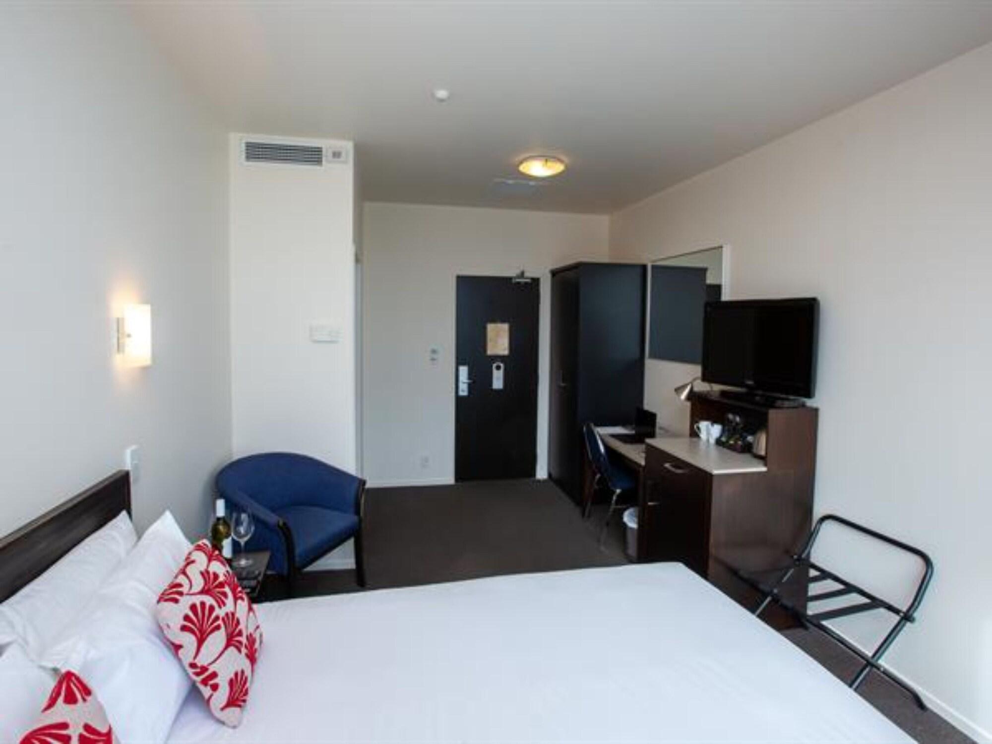 Distinction New Plymouth Hotel Exterior photo