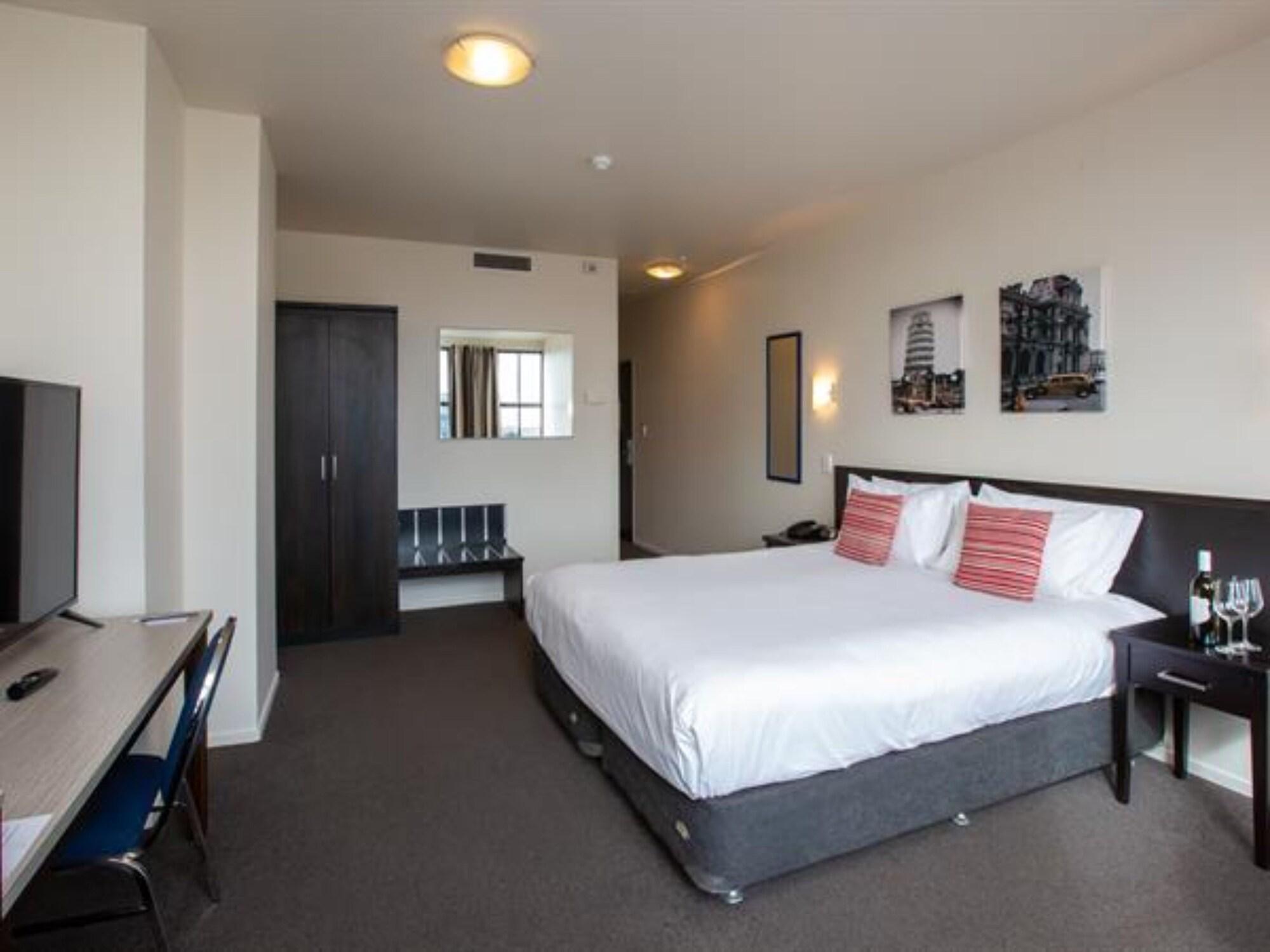 Distinction New Plymouth Hotel Exterior photo