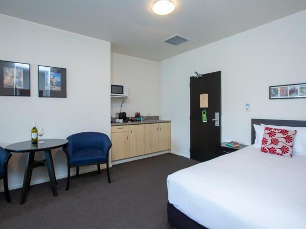 Distinction New Plymouth Hotel Exterior photo