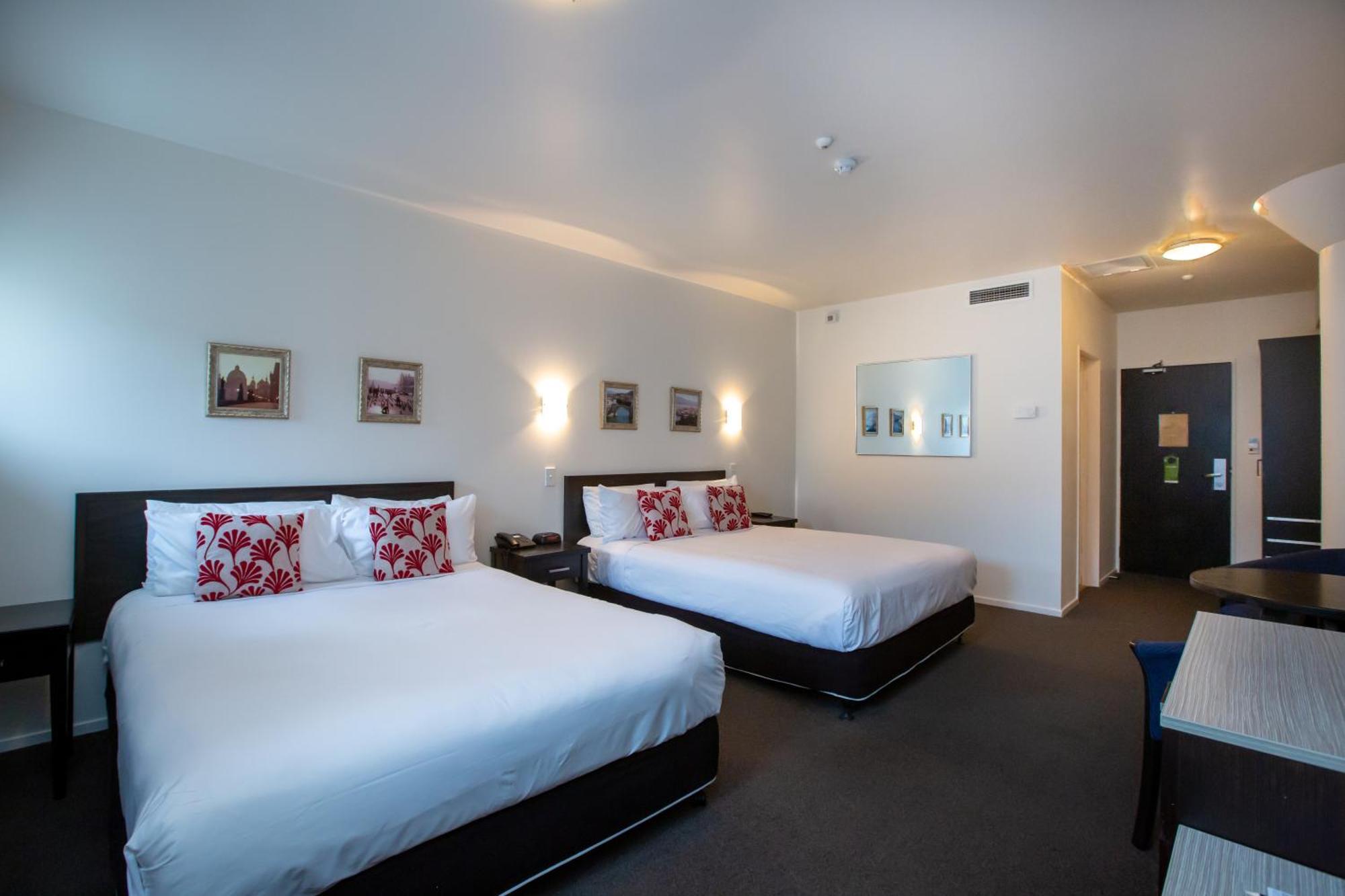 Distinction New Plymouth Hotel Exterior photo